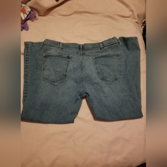 EUC Amazon Essentials Men's Blue Jeans Size 42x30 - Picture 3 of 5